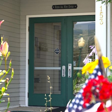 The Lodge At Jackson Village Exterior photo